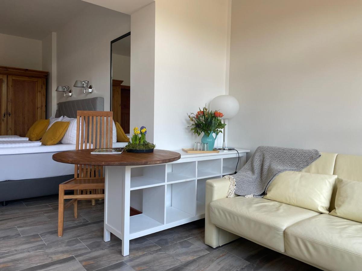 Luisenhof Hotell Neuglobsow Exteriör bild